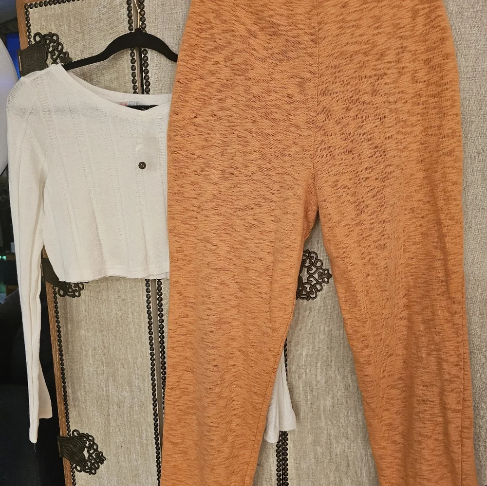 Free People Beach TY Set. NWOT. Size S. - Picture 4 of 7